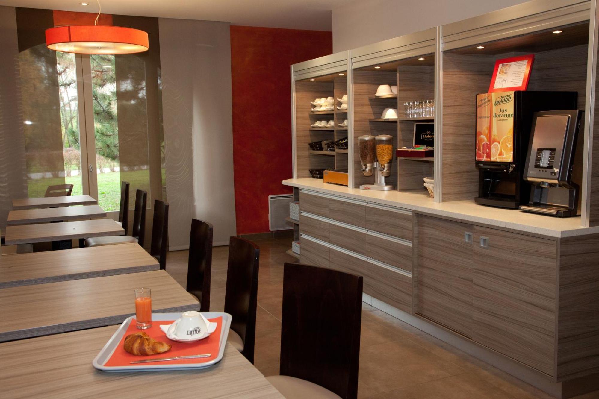 Logis Albhotel Grill Alby-sur-Cheran Kültér fotó