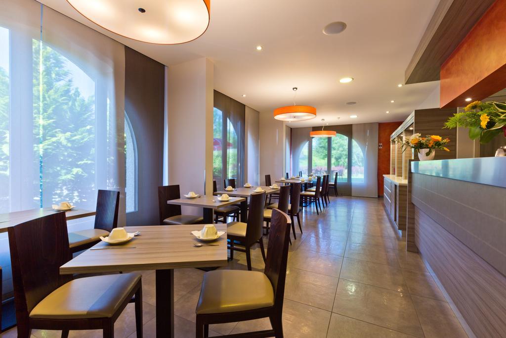 Logis Albhotel Grill Alby-sur-Cheran Kültér fotó