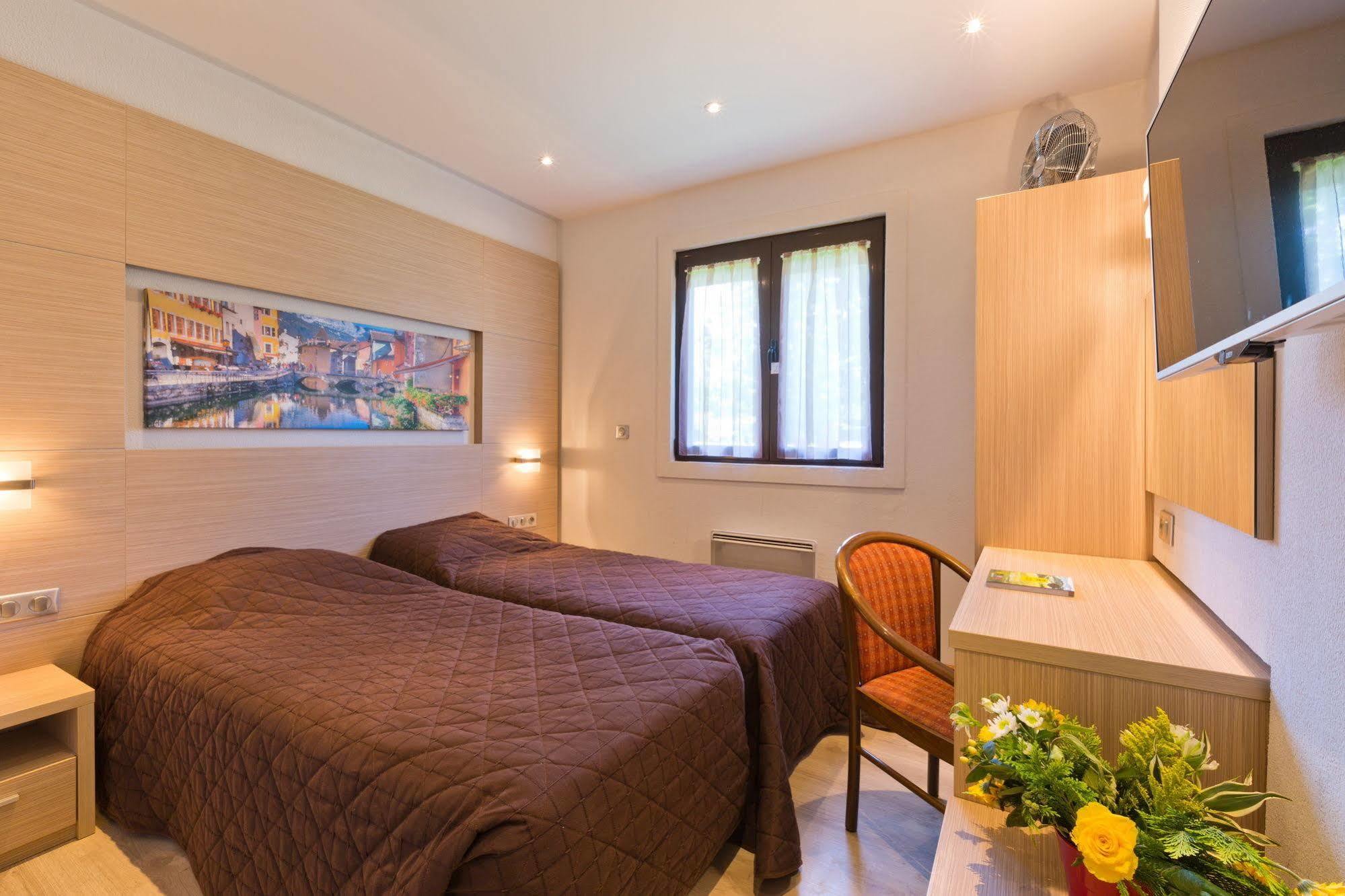 Logis Albhotel Grill Alby-sur-Cheran Kültér fotó